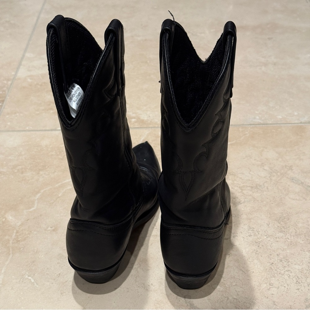 Women’s Classic Black Western Boots - Picture 4 of 10